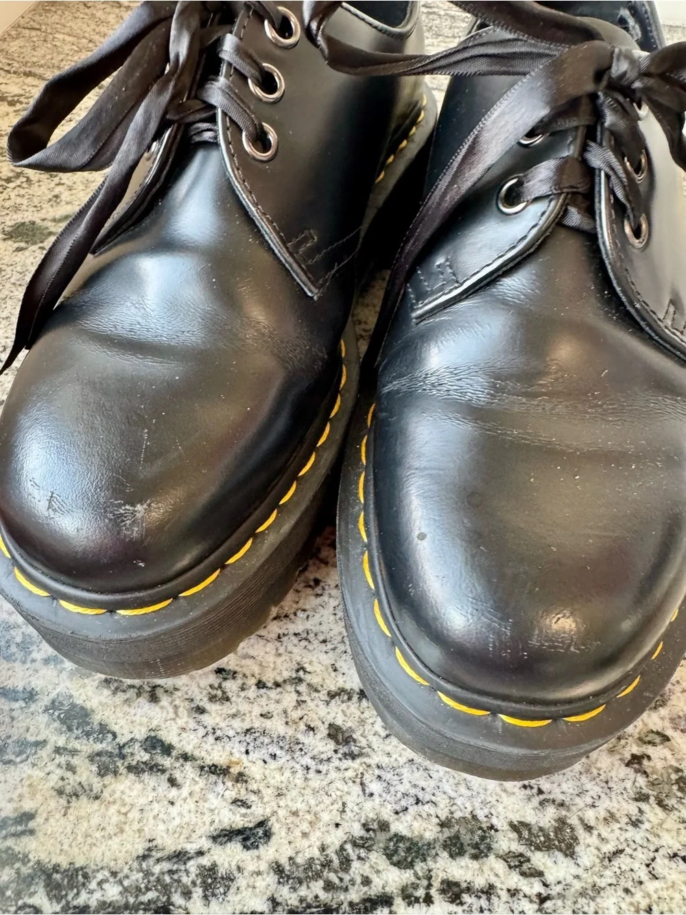Dr. Martens 1461 Quad Smooth Leather Platform Oxfords. L 8/ EU 39. VGUC. READ